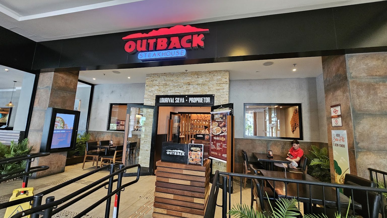 Outback Shopping Anália Franco