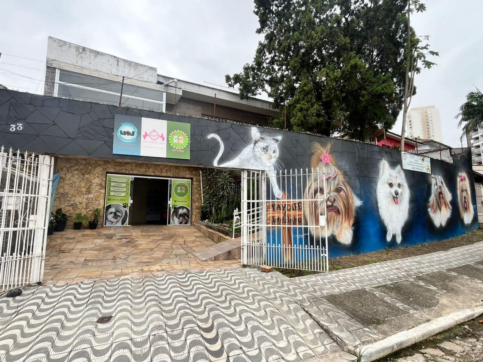 Clube dos Fofinhos – Creche , Hotel , Centro de Estética e Clínica veterinária