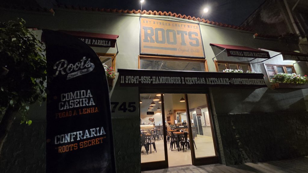 Roots Burger Beer – O sabor da parrilla e da cerveja artesanal no Tatuapé